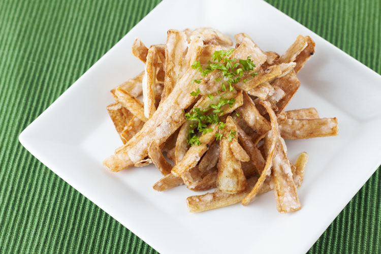 カリカリごぼうチップス｜塩ドレッシングで簡単おつまみ